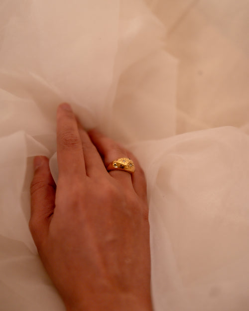 Amara Ring